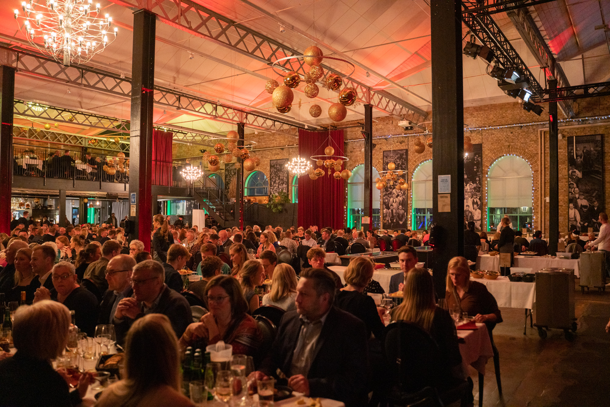 Afbud til firmajulefrokosten: Sådan holder du styr på deltagerantal og økonomi - Grunk Event Firmajulefrokost